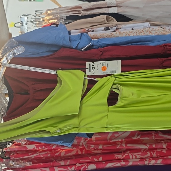 Kiwi Stretch Jersey Prom Dress - Picture 4 of 6